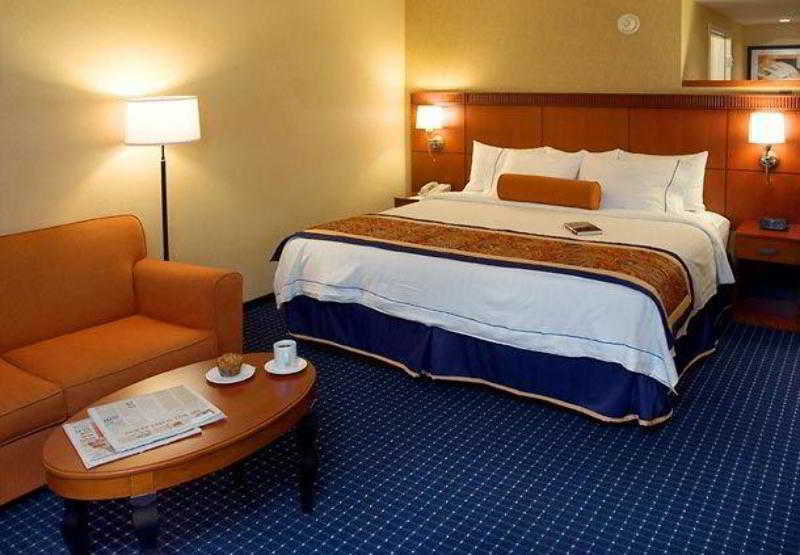 Courtyard By Marriott Canton North Canton Εξωτερικό φωτογραφία